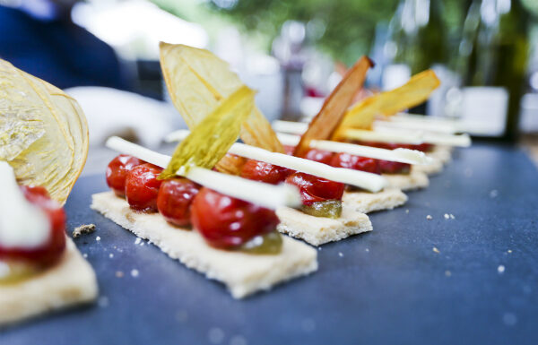 «Short bread» De confiture de tomate verte, tomate à l'aubergine, amande et figue