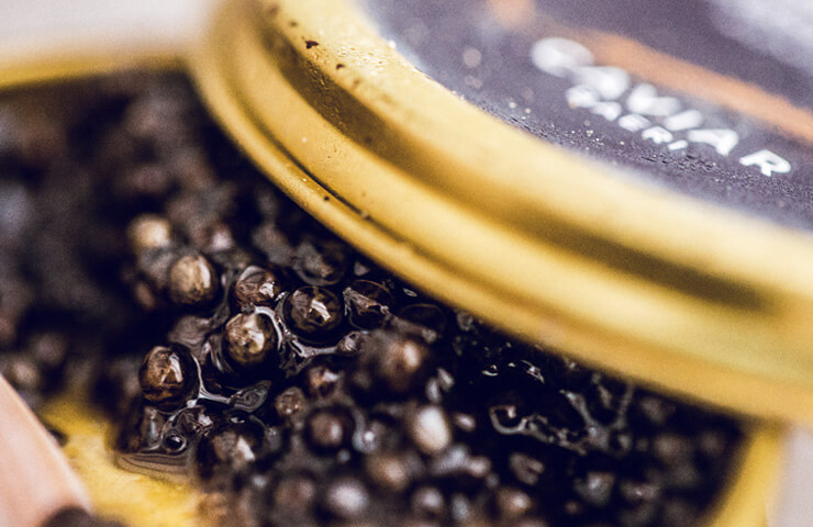 Le caviar, un produit de luxe à consommer dans les règles de l'art