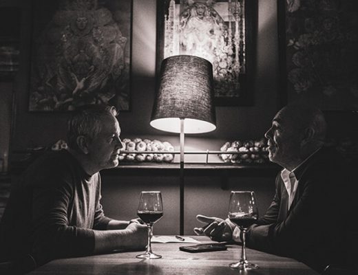 sur le grille Phillipe Corti