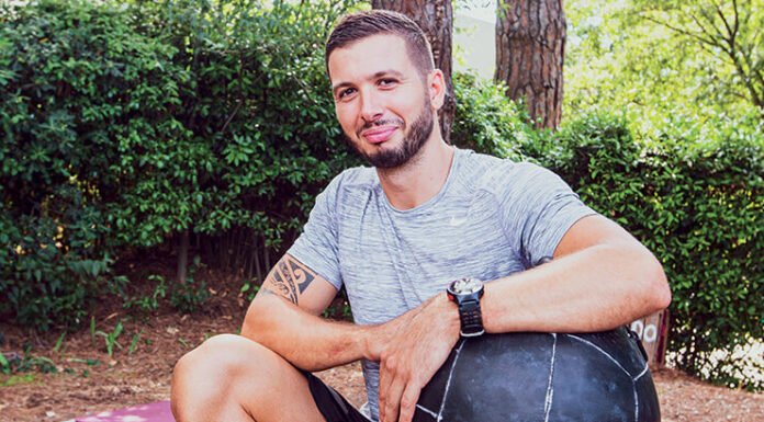 Charly, Coach Sportif