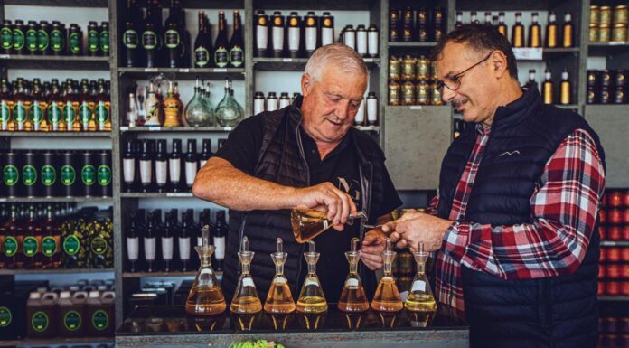 Le moulin de la garrigue, De l’arbre à l’assiette Famille Roch, propriétaires du Moulin de la Garrigue