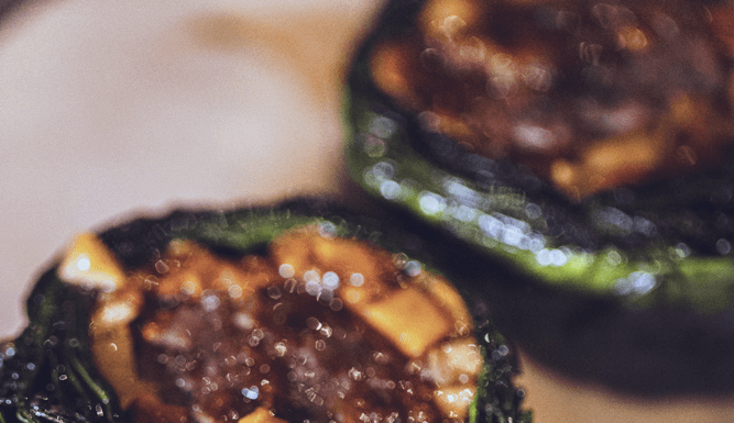 Rouleau de verts de Blettes, girolles et jarret de Veau confit, sabayon olives noires By Guillaume LECLERE – Restaurant Leclere Rouleau de verts de Blettes