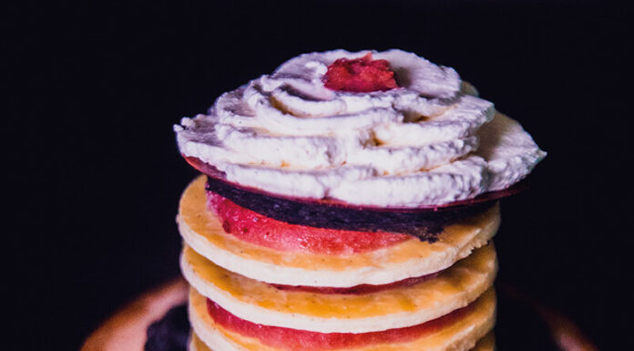 Mille-feuille, pomme cassis, By Gérard CABIRON Chefs d'Oc, magazine épicurien, numéro 28, automne 2023