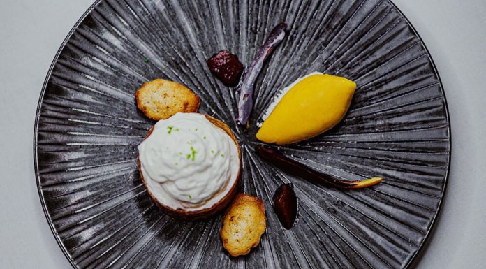 Recette : CROQUANT AGRUMES CRÉMEUX COMBAWA, sablé citron, orangettes et sorbet orange