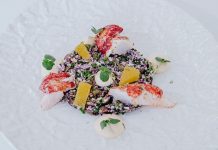 Recette : HOMARD BLEU, semoule de chou-fleur au citron confit, oranges marinées au gingembre, citron vert et pignons de pin